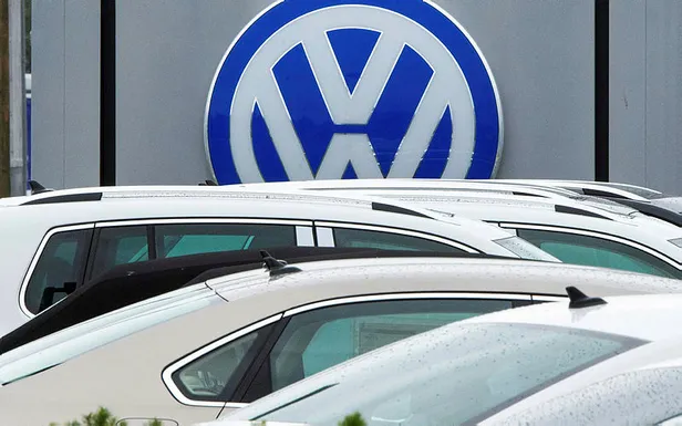 Alman otomotiv devi Volkswagen'e 212 bin kişiden dava-1