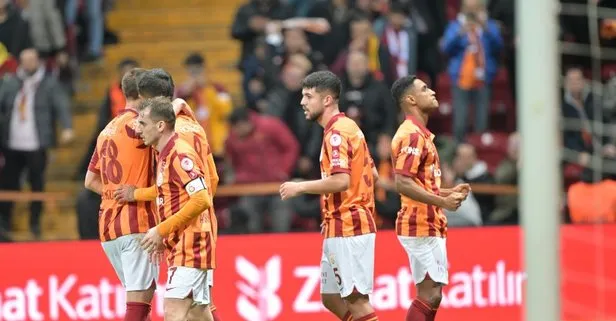 Galatasaray dört köşe! Aslan kupada turladı