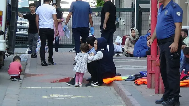 Çanakkale'de düzensiz göçmen operasyonu! Son anda yakalandılar-1