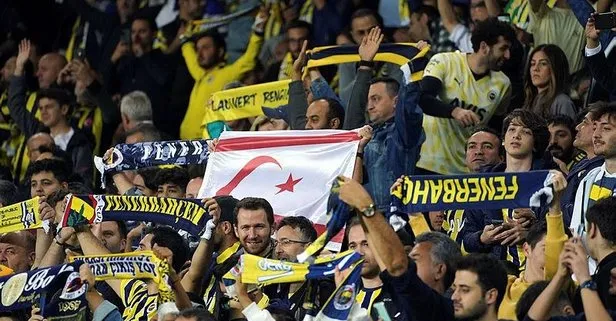 AEK Larnaca’nın ’Konstantinapolis’ provokasyonuna Fenerbahçe’den yanıt: Kadıköy İzmir marşı ile inledi