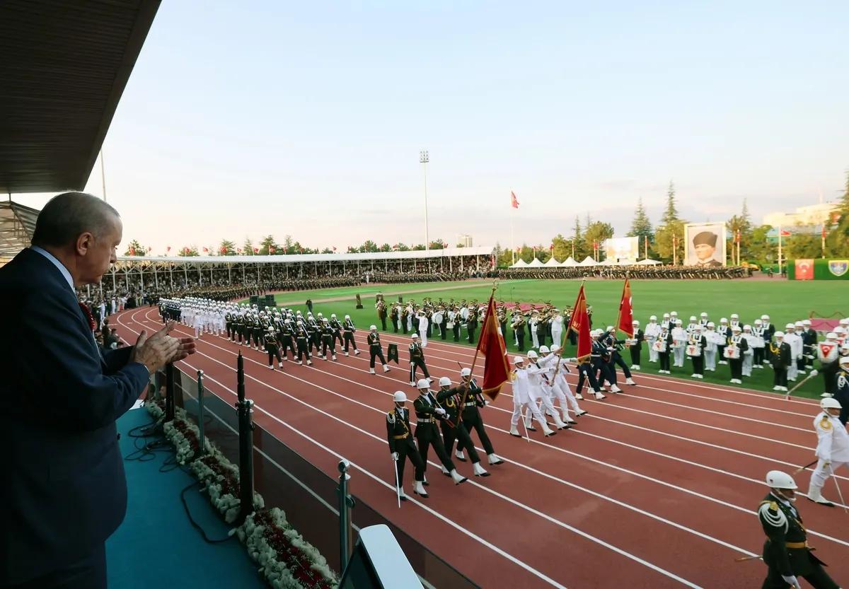 Başkan Erdoğan’dan 15 Temmuz mesajı: Üniformaya ihanet edenleri temizledik-4