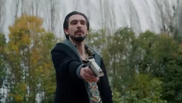 cukur-timsah-celil-kimdir-ahmet-melih-yilmaz-cukur-timsah-celil-cinsiyeti-ne-son-hali-nasil-instagram-adresi-1642689771371.jpg Çukur Timsah Celil kimdir? Ahmet Melih Yılmaz Çukur Timsah Celil cinsiyeti ne, son hali nasıl? Instagram adresi...-4