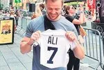Minik Ali dünyaya geldi