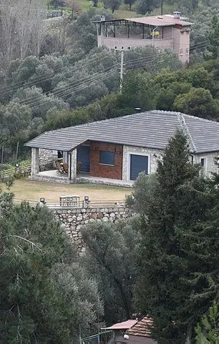 CHP Karaburun’u kaçak villa cennetine dönüştürdü! Engin Altay'dan sonra CHP’li Meclis üyesi Murat Gül’ün skandalı patlak verdi