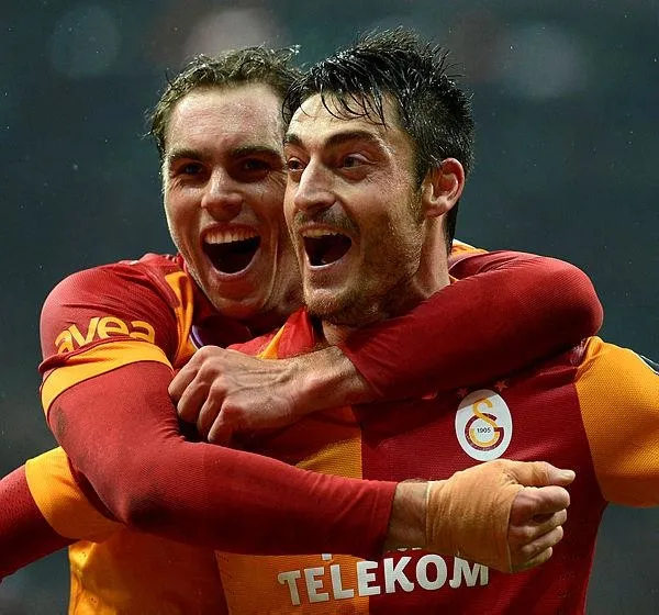 yonetim-ile-kriz-yasayan-fatih-terimden-kontra-riera-elmander-ve-arda-turan-surprizi-yolda-1641582448981.jpeg Yönetim ile kriz yaşayan Fatih Terim’den kontra! Riera, Elmander ve Arda Turan sürprizi yolda-3