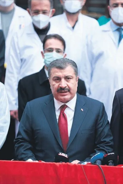 56 saatlik kısıtlama en çok turistlere yaradı: İstiklal Caddesi'ne akın ettiler | Koronavirüs haberleri-9