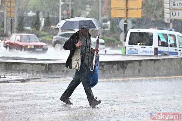 Sağanak ve dolu yağışı Ankara'yı yine felç etti! Yollar göle döndü, iş yerlerini su bastı - 12