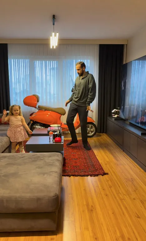 Ümit Erdim ve kızı Ela’dan bayram neşesi: Dans şovları gündem oldu-4