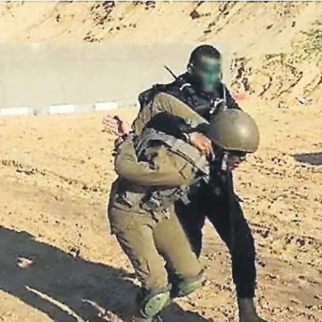 Hamas esir aldı