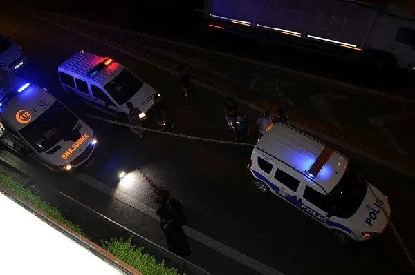 Pendik'te yol kenarında yaralı bulunan kişi öldü-1