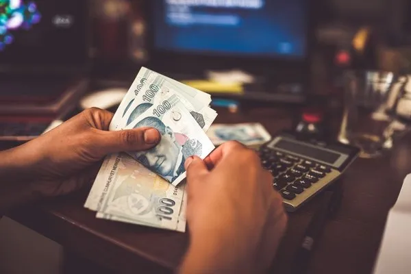 Sgk Ssk Ve Bagkur Lu Emekliye 1 100 1 250 1 500 Tl Hesaba Yatiyor Atm Den Aninda Cekebilirsiniz Takvim
