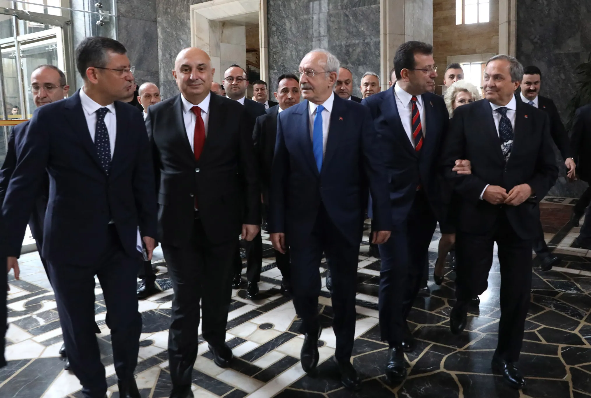 Bir isim daha adaylık açıklayacak