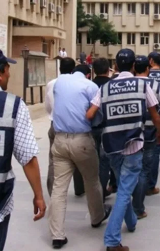 19 ilde eş zamanlı FETÖ operasyonu