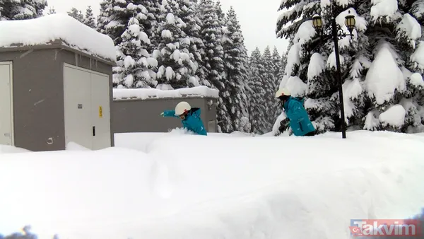 Uludağ'da araçlar kar altında kayboldu! Sürücüler jandarmadan yardım istedi - 9