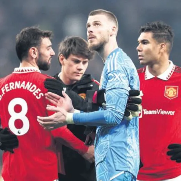 Büyüklerin borcunun 5 katına satılıyor