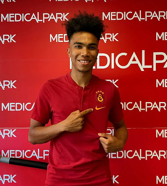 1631175813463.jpg Galatasaray'da orta sahaya yeni ilaç: Gustavo Assunçao! İşte öne çıkan özellikleri-4