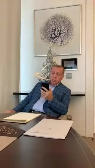 Son dakika: İletişim Başkanı Altun paylaştı: Başkan Erdoğan, Granada’da okunan ezanı böyle dinledi