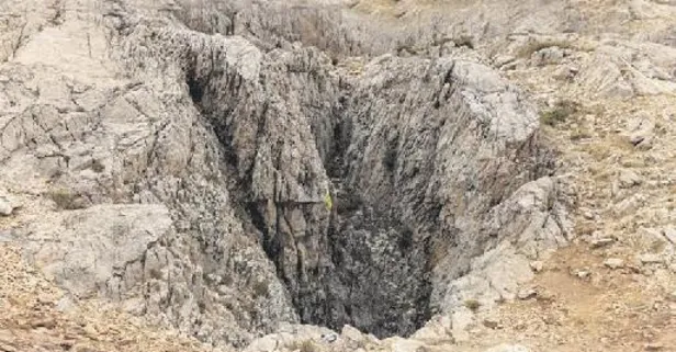 Mağarada rahatsızlanan ABD'li dağcı Mack Dickey tahliye edildi!