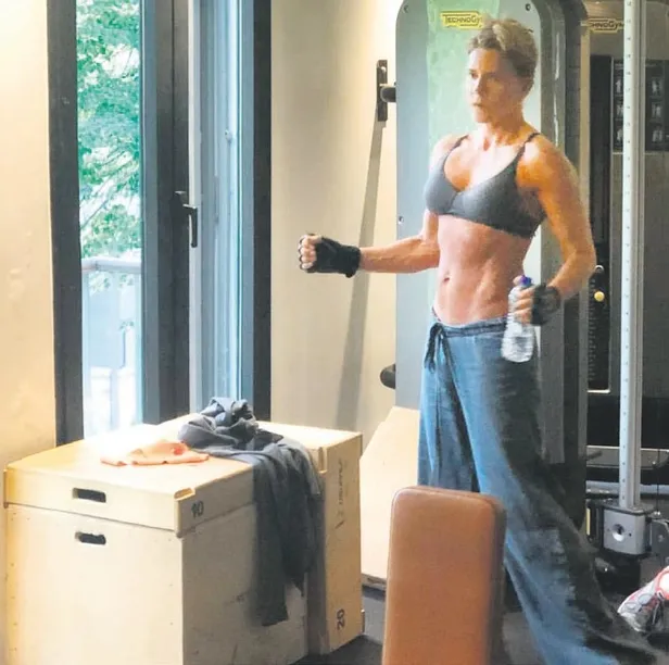 Biricik Suden'in kas şovuna eşi şarkıcı Mazhar Alanson dert yandı-1