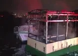 Haliç'te 2 tekne alev alev yandı