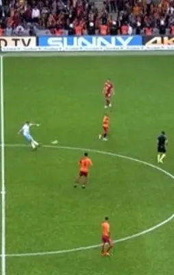 Kucka Muslera'yı böyle avladı!
