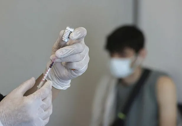 SON DAKİKA: Sağlık Bakanı Fahrettin Koca: OSB'lerde yerinde aşı uygulaması başlıyor-2