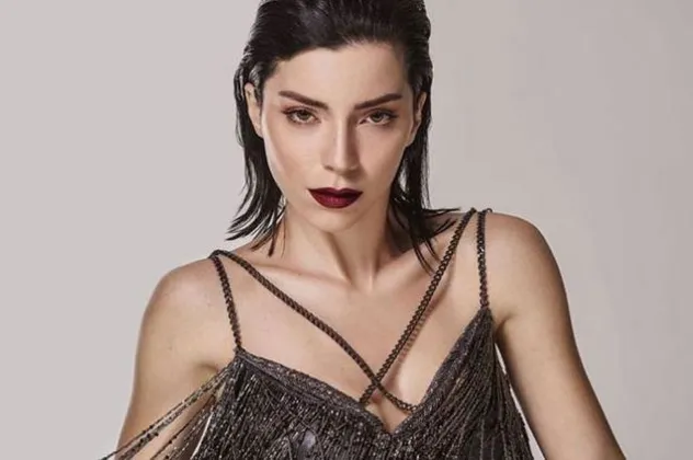 Merve’den şov