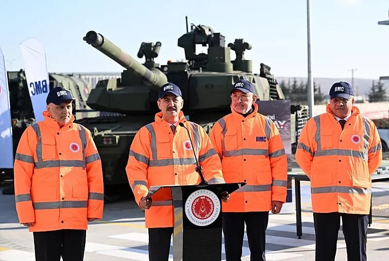 Dünyada eşi benzeri yok! İlk Altay tankı bu yıl envantere girecek (AA)