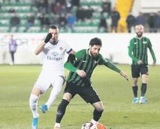 Akhisar kaçtı Menemenspor yakaladı