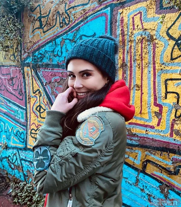 Dilara Aksüyek sokağa sütyenle çıktı 'kıyafetim normal' diye kendini savundu! Hakan Sabancı aşk iddialarından sonra... - 4