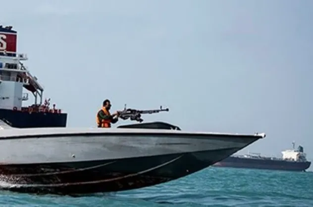 İran BAE'ye giden tankere el koydu