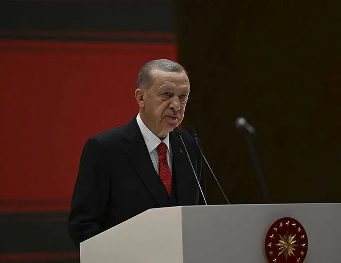 Küresel çetenin başrolünde bu kez Bloomberg var