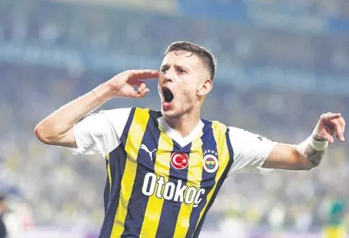 Fenerbahçe Teknik Direktörü İsmail Kartal milli ara öncesinde yönetime rapor sundu-6