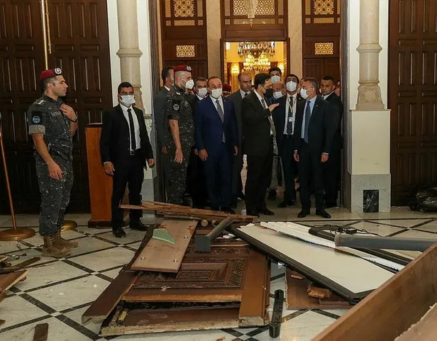 Son dakika: Cumhurbaşkanı Yardımcısı Fuat Oktay, Lübnan Başbakanı Diyab ile görüştü-2