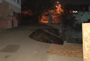 Üsküdar'da istinat duvarı çöktü