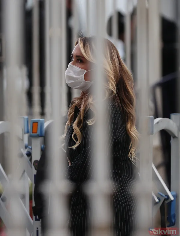 Hakan Ural Dolmabahçe Sarayı’nda gerçekleşen iftardan Başkan Recep Tayyip Erdoğan ile fotoğrafını paylaştı: "Sevmek ayıp mı yahu" - 21