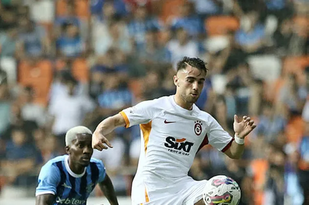Galatasaray'ın genç yıldızı Yunus Akgün'ün menajerinden flaş sözleşme açıklaması: Önümüzdeki günlerde...