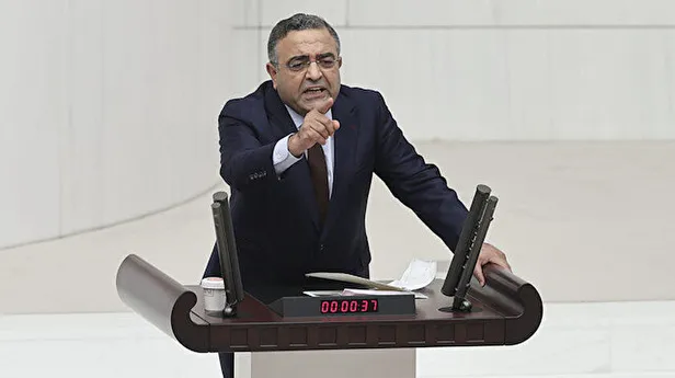 doguya-yatirim-yapilmadigini-one-suren-chpli-siha-sezgine-pkkya-sor-tepkisi-1638995300235.jpg Doğu illerine yatırım yapılmadığını öne süren CHP'li SİHA Sezgin'e 'PKK'ya sor' tepkisi-3