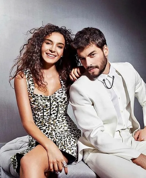 Atv’nin fenomen dizisi ‘Hercai’nin başrol oyuncusu Ebru Şahin son anda...-10