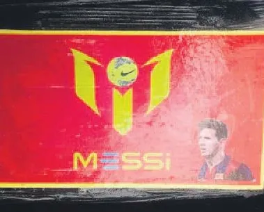 Messi fotoğrafıyla zehir ticareti!