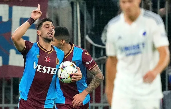 son-dakika-trabzonspor-danimarkada-maglup-1660683529291.jpg Son dakika: Trabzonspor Danimarka'da mağlup!-3