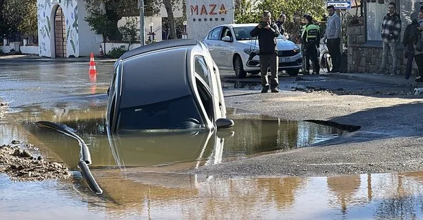 CHP’li Bodrum Belediyesi yine sınıfta kaldı: İsale hattı patladı otomobil çamura saplandı