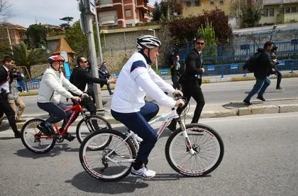 Cumhurbaşkanı Erdoğan’ın bisiklet turundan görüntüler