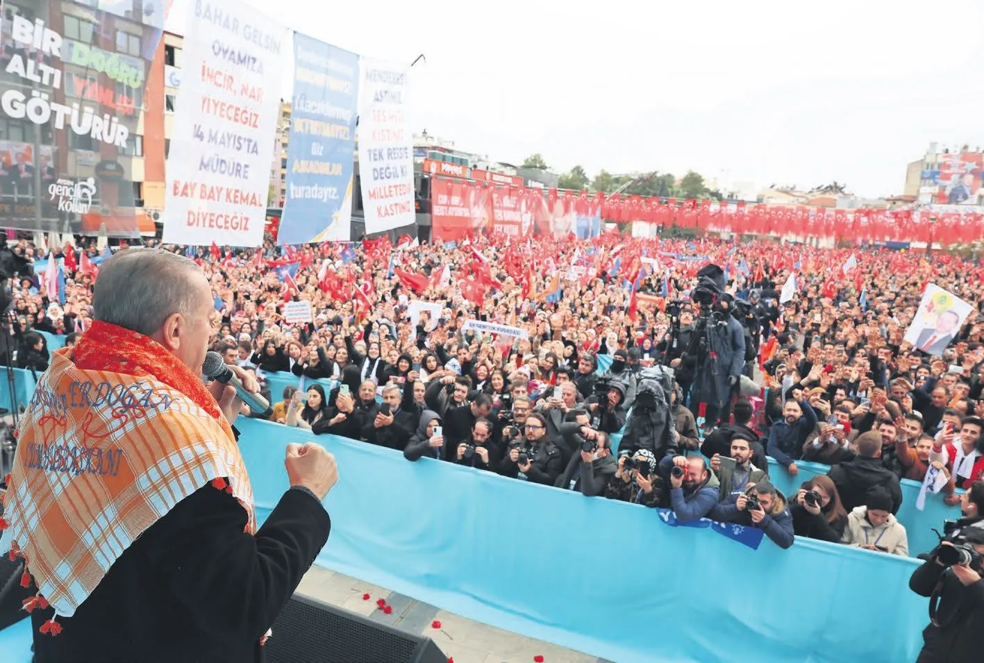 Masanın ipleri sömürgecilerde