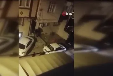 Esenyurt’ta iki komşu arasında park yeri kavgası! O anlar cep telefonu kamerasına yansıdı.