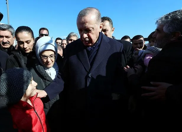 Başkan Erdoğan Diyarbakır'da duyurdu: "Üniversiteler uzaktan eğitime geçiyor KYK yurtları depremzedelere açılıyor"-13