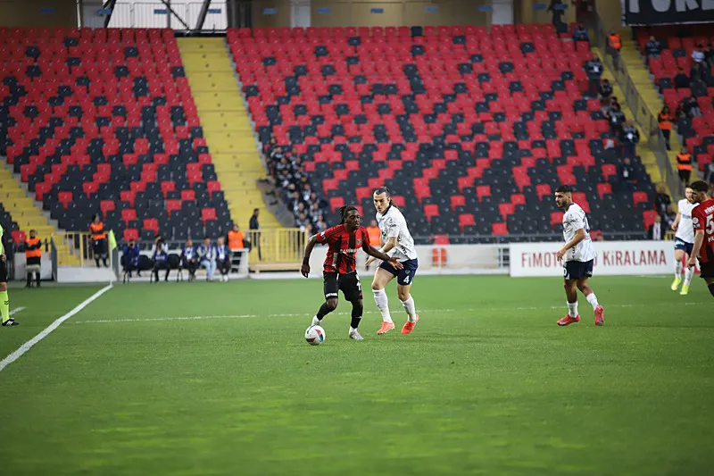 Spor yazarları Gaziantep FK - Fenerbahçe maçını yorumladı! "Ağam eğlenir" - 19