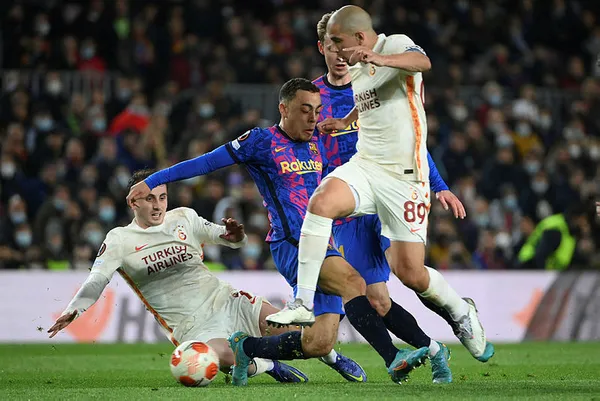 barcelonanin-galatasaray-maci-kamp-kadrosu-belli-oldu-1647415315780.jpg Barcelona'nın Galatasaray maçı kamp kadrosu belli oldu-5