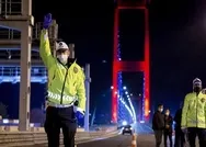 İstanbulda yeni koronavirüs kararları nedir? Neler yasaklandı? Halı sahalar, yüzme havuzları, restoran ve kafeler açık mı?