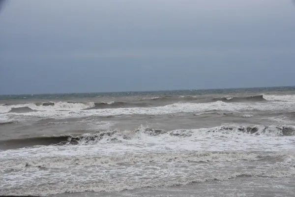 karadenizin-rengi-degisti-karlar-eridi-camur-akti-1645874840443.jpg Karadeniz'in rengi değişti! Karlar eridi çamur aktı-7